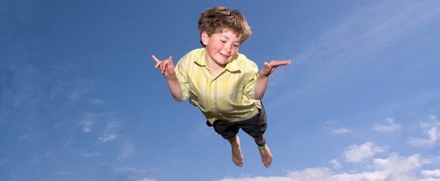 latający chłopiec
